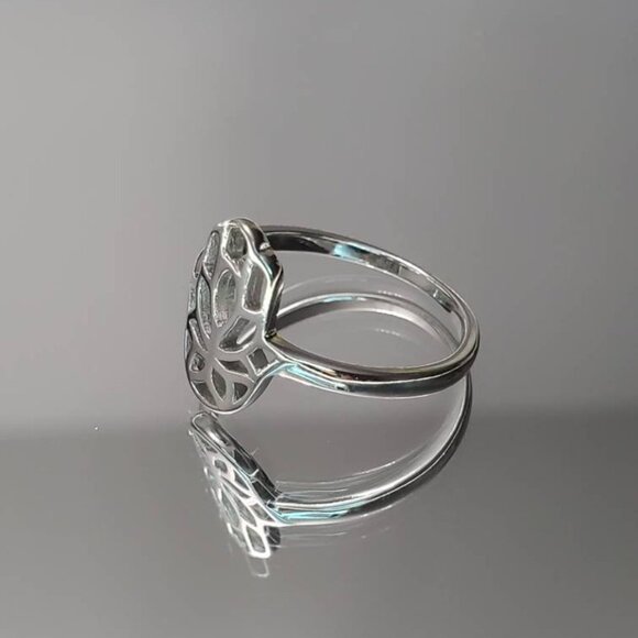 Women's 925 Thin Sterling Silver Hand Hamsa Dainty Protection Amulet Ring - Picture 7 of 10
